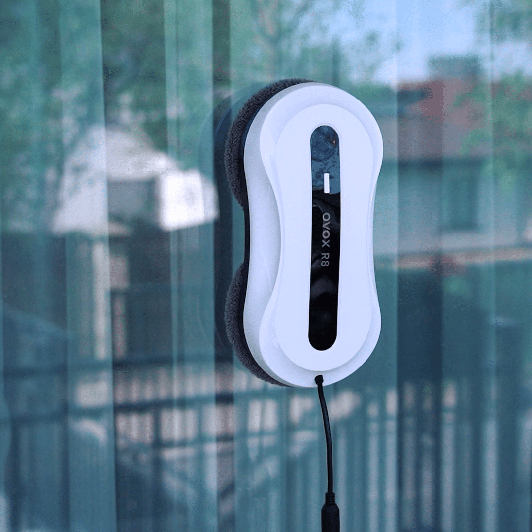 Window cleaning robot OVOX R8